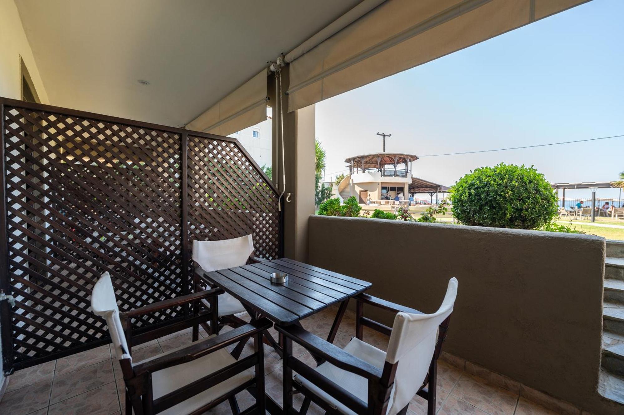 Hotel Areti Neos Marmaras Bilik gambar